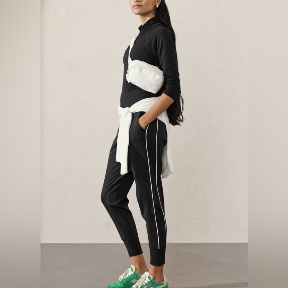 Athleta Venice High Rise Track Stripe Jogger - Black with white stripe MP